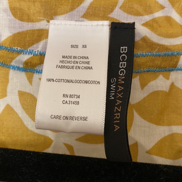 Floral top - Picture 2 of 3